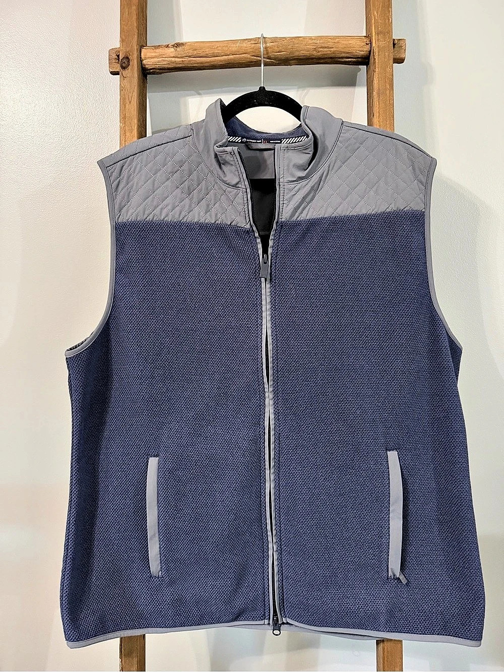 Southern Tide Waterfront Quilted Vest Men's Blue & Gray Zip Front Vest